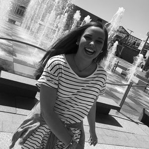 Meet your Posher, Alyssa